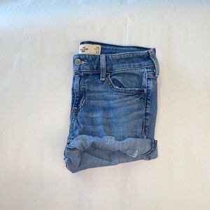 Hollister cut-off shorts